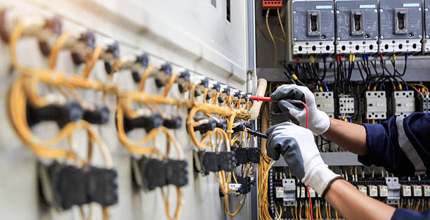Professional Electrician technician working in Waldorf, MD